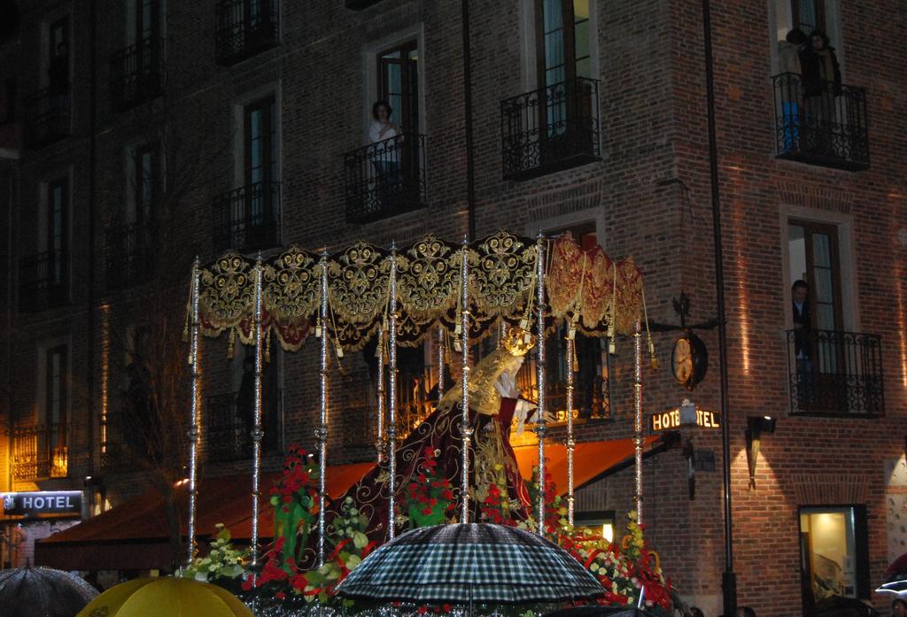 Hotel Spa QH Centro León Exterior foto